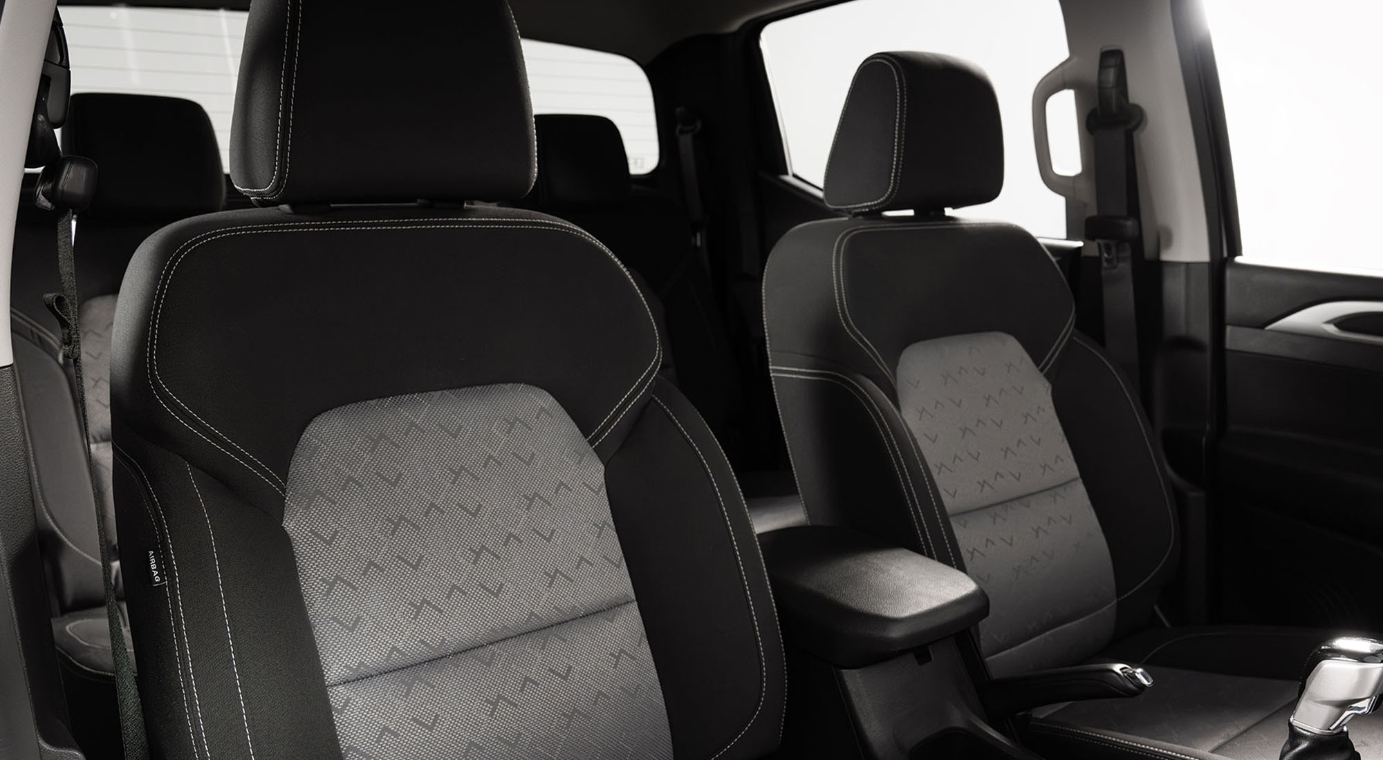 Interior Chevrolet D-Max con amplio espacio